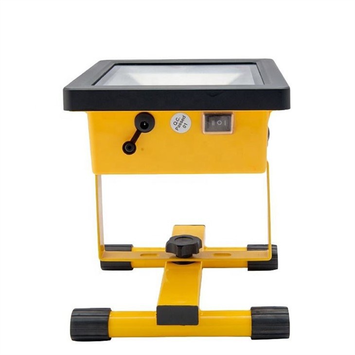 Soilse Tuilte faoi stiúir Battery Inaistrithe