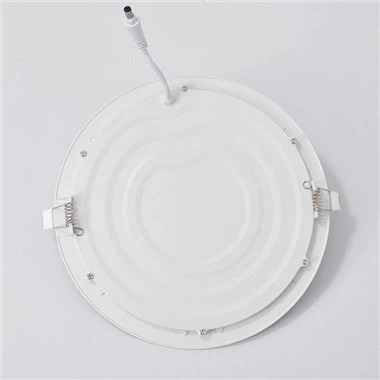 Soilse Uasteorainn faoi stiúir 3 Orlach