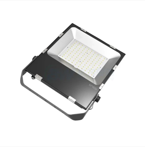 Solas Tuilte Uiscedhíonach faoi stiúir Floodlight
