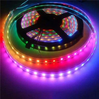 Stiallacha solais faoi stiúir lasmuigh RGB